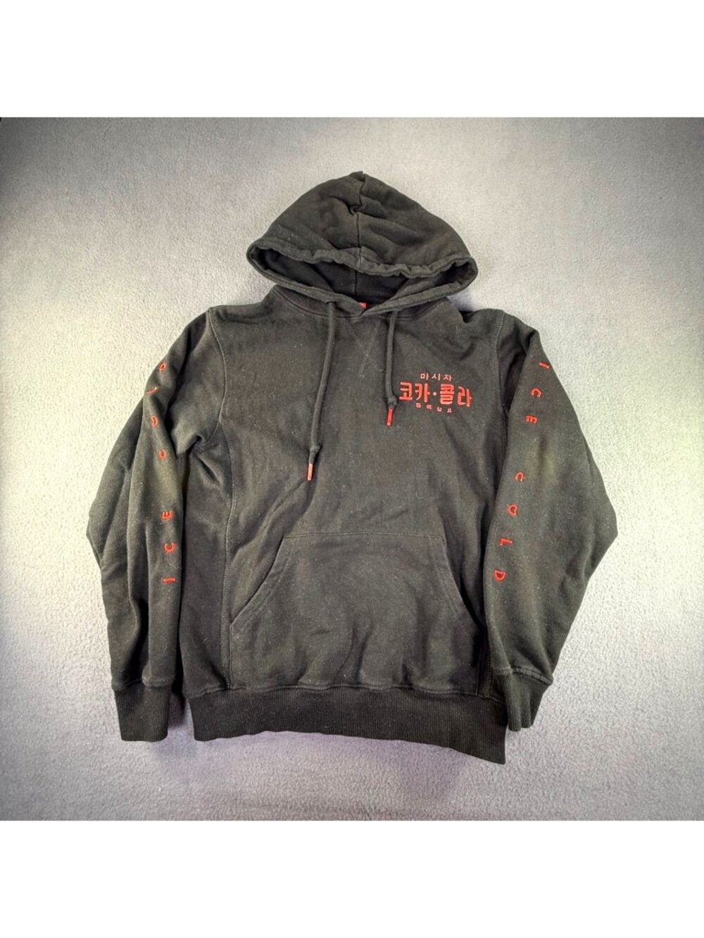 Coca-Cola Hoodie Sweatshirt Mens Medium Black Korean Script Ice Cold Graphic